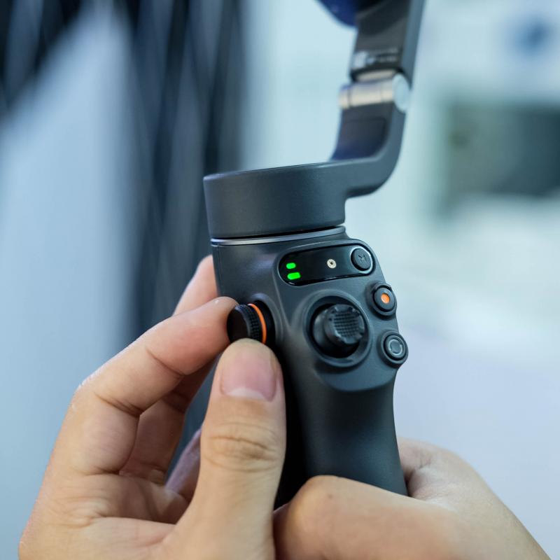 DJI Osmo Mobile 6: Gimbal Chuyên Nghiệp Cho Người Sáng Tạo